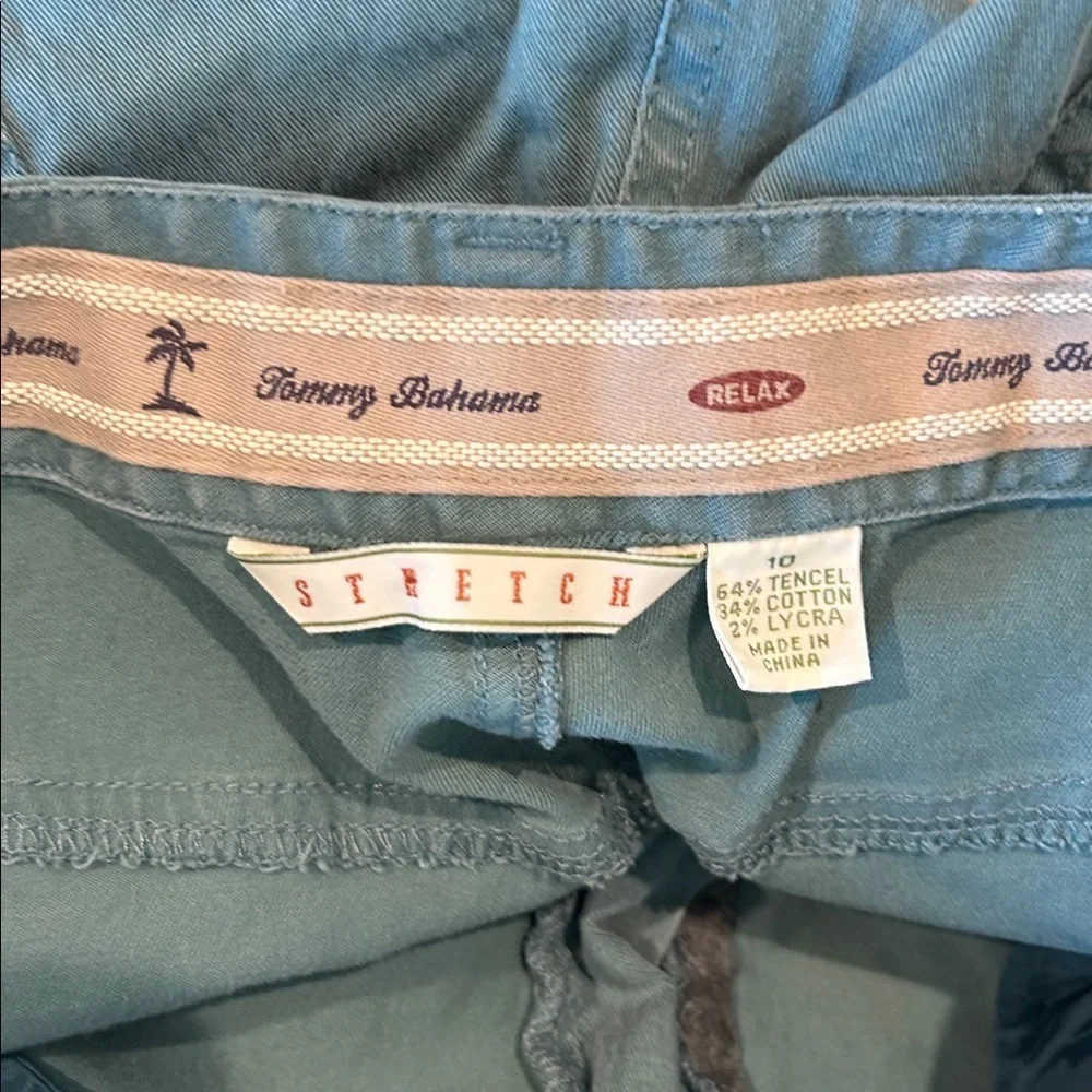 Tommy Bahama Relax stretch crop pants size 10